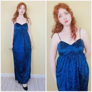 1990s Vintage Jessica McClintock Gunne Sax Crushed Velvet Dress / 90s / Large